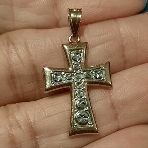 GENUINE SOLID 10K YELLOW GOLD DIAMOND CUT CROSS CHARM PENDANT MICHAEL ANTHONY
